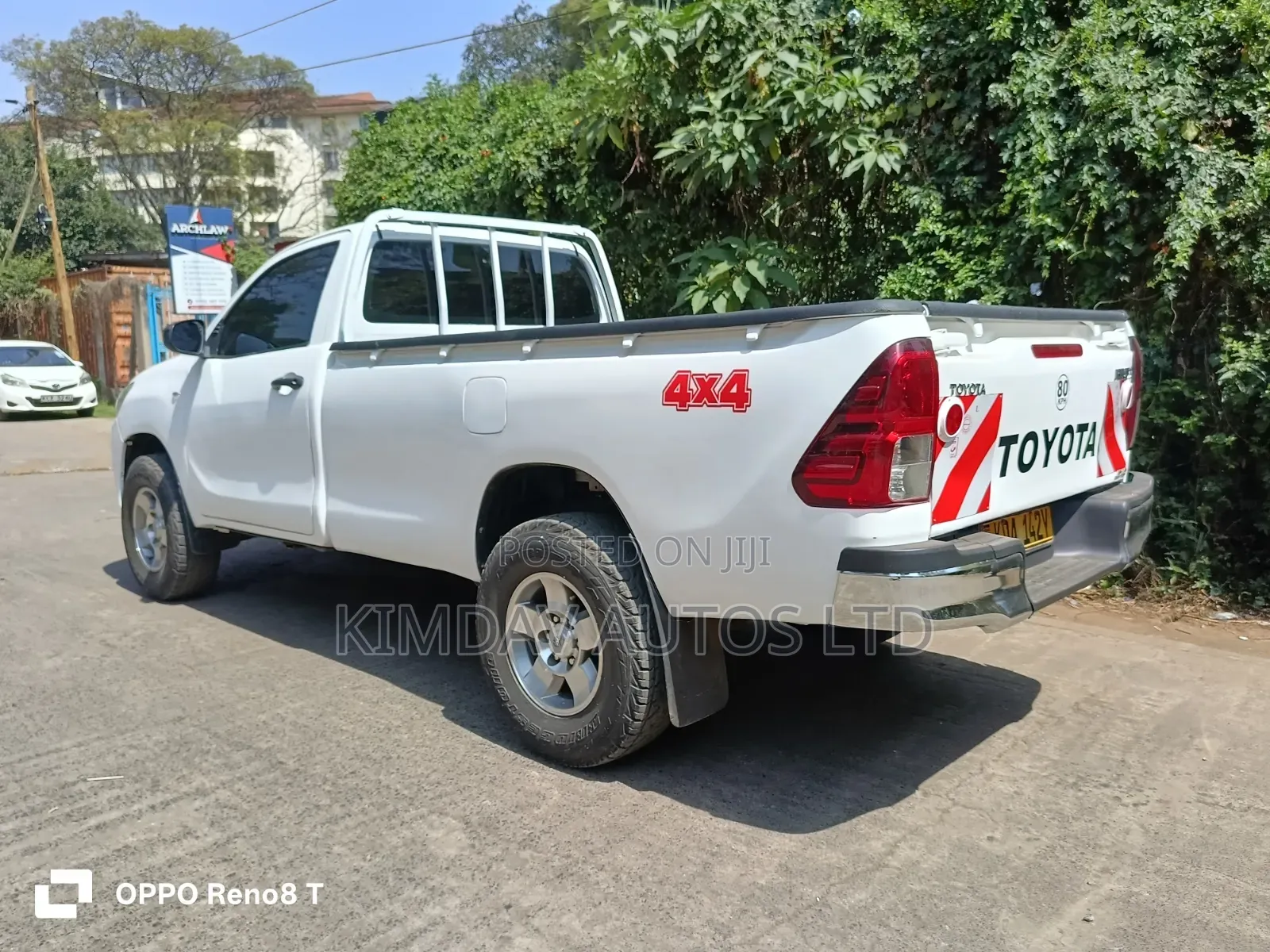 Toyota Hilux 2019 White