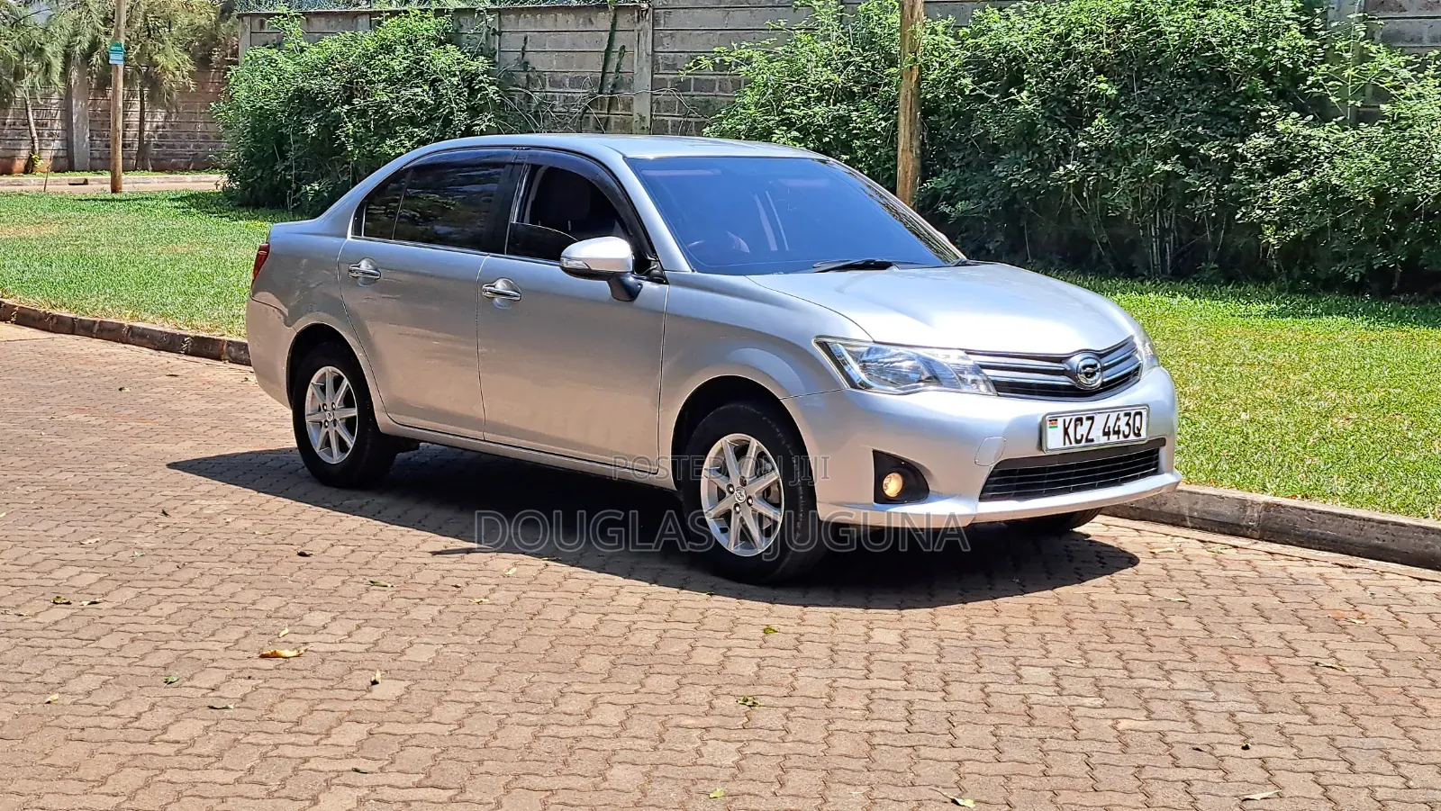 Toyota Axio 2013 Silver