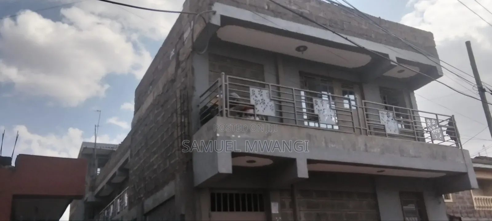 2bdrm Block of Flats in Caltex for sale