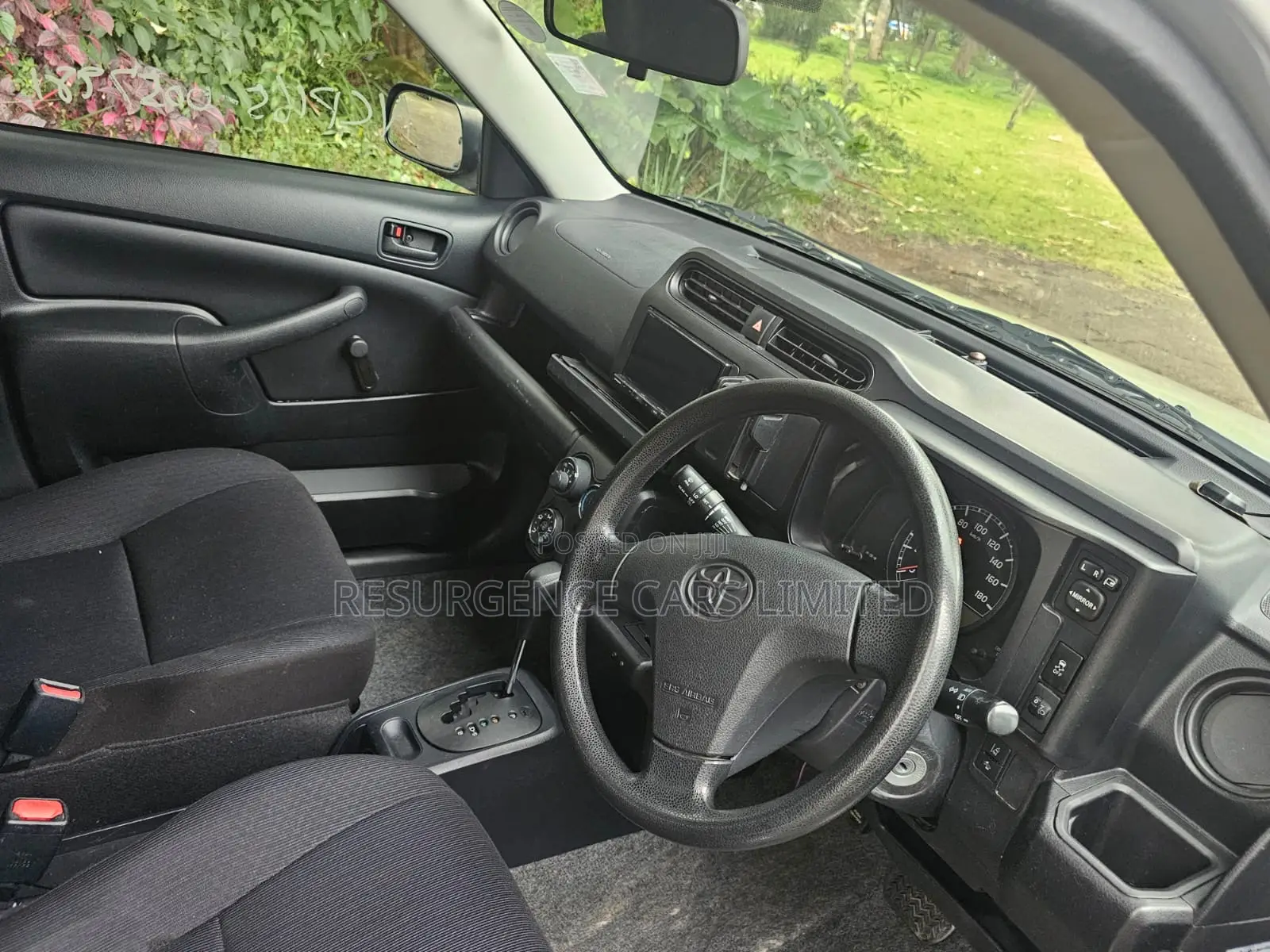 Toyota Probox 1.5 DX 4WD 2019 Silver