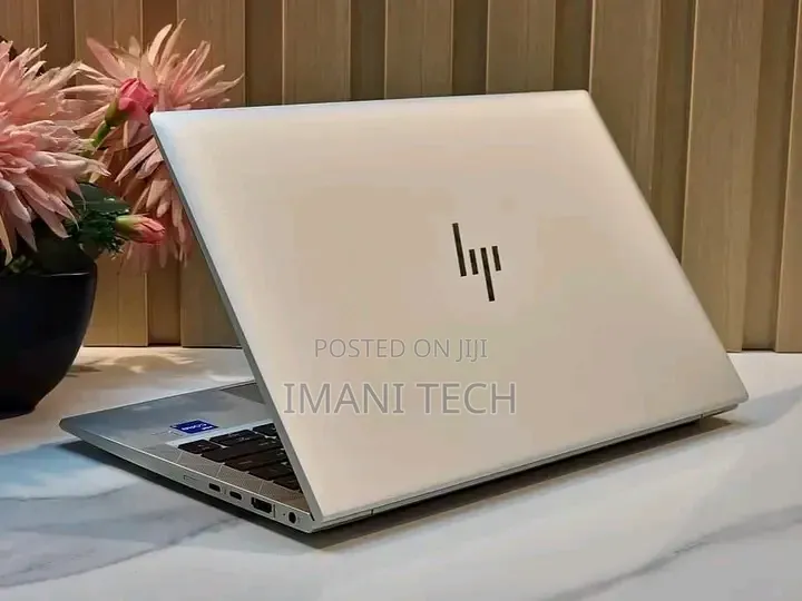 Laptop HP EliteBook 830 G8 8GB Intel Core i5 SSD 256GB