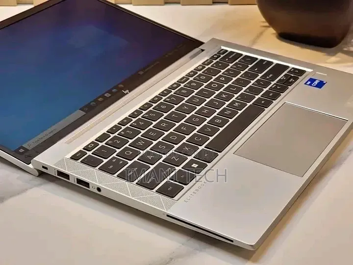 Laptop HP EliteBook 830 G8 8GB Intel Core i5 SSD 256GB