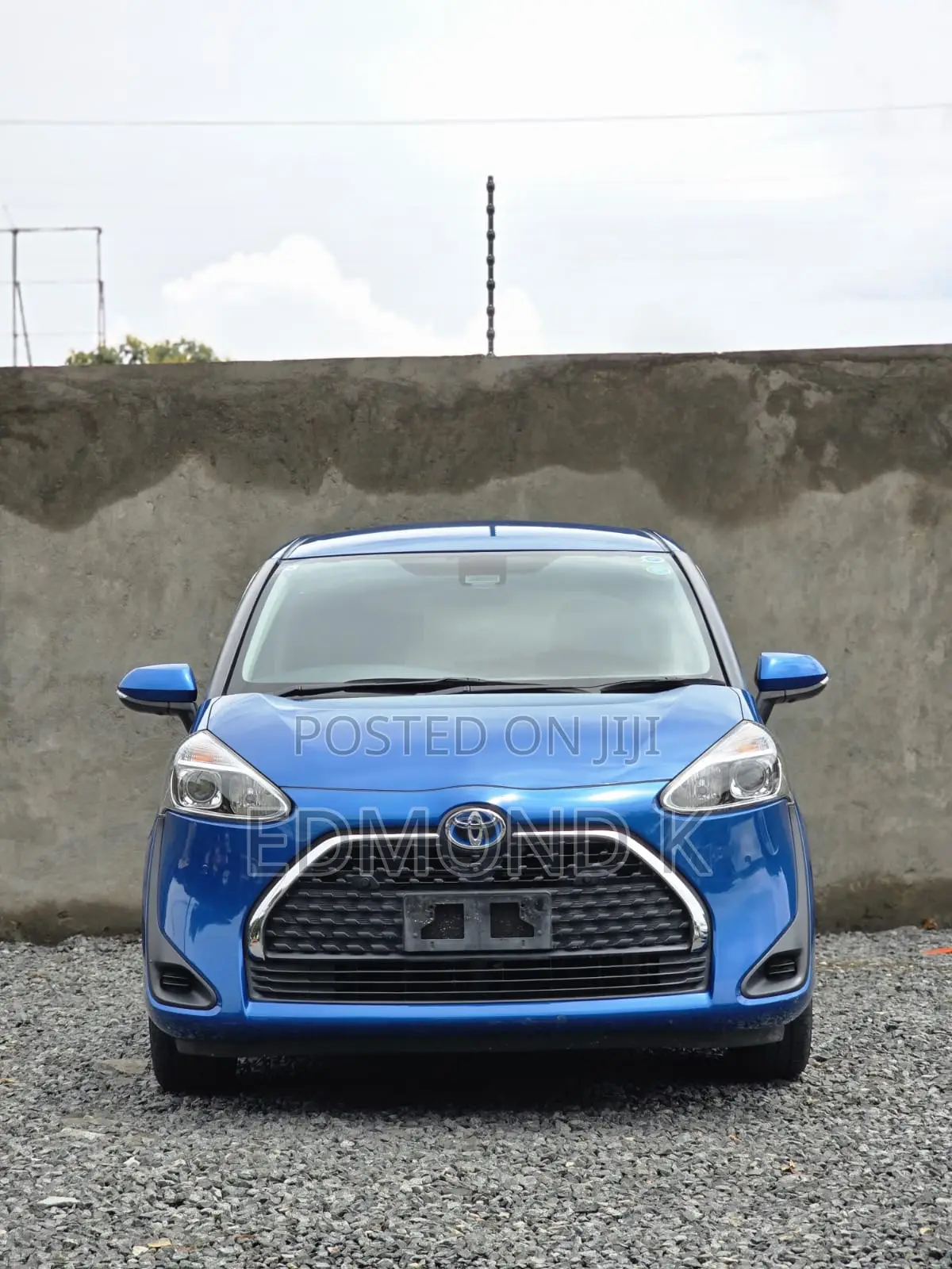 Toyota Sienta 1.5 Hybrid FWD (6-seater) 2019 Blue