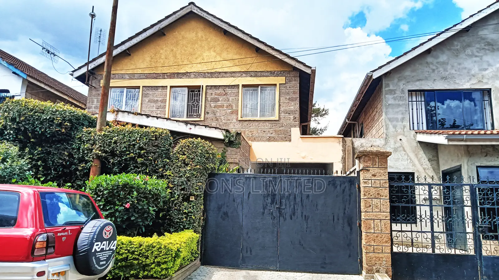 4bdrm Maisonette in Jambo Estate for sale