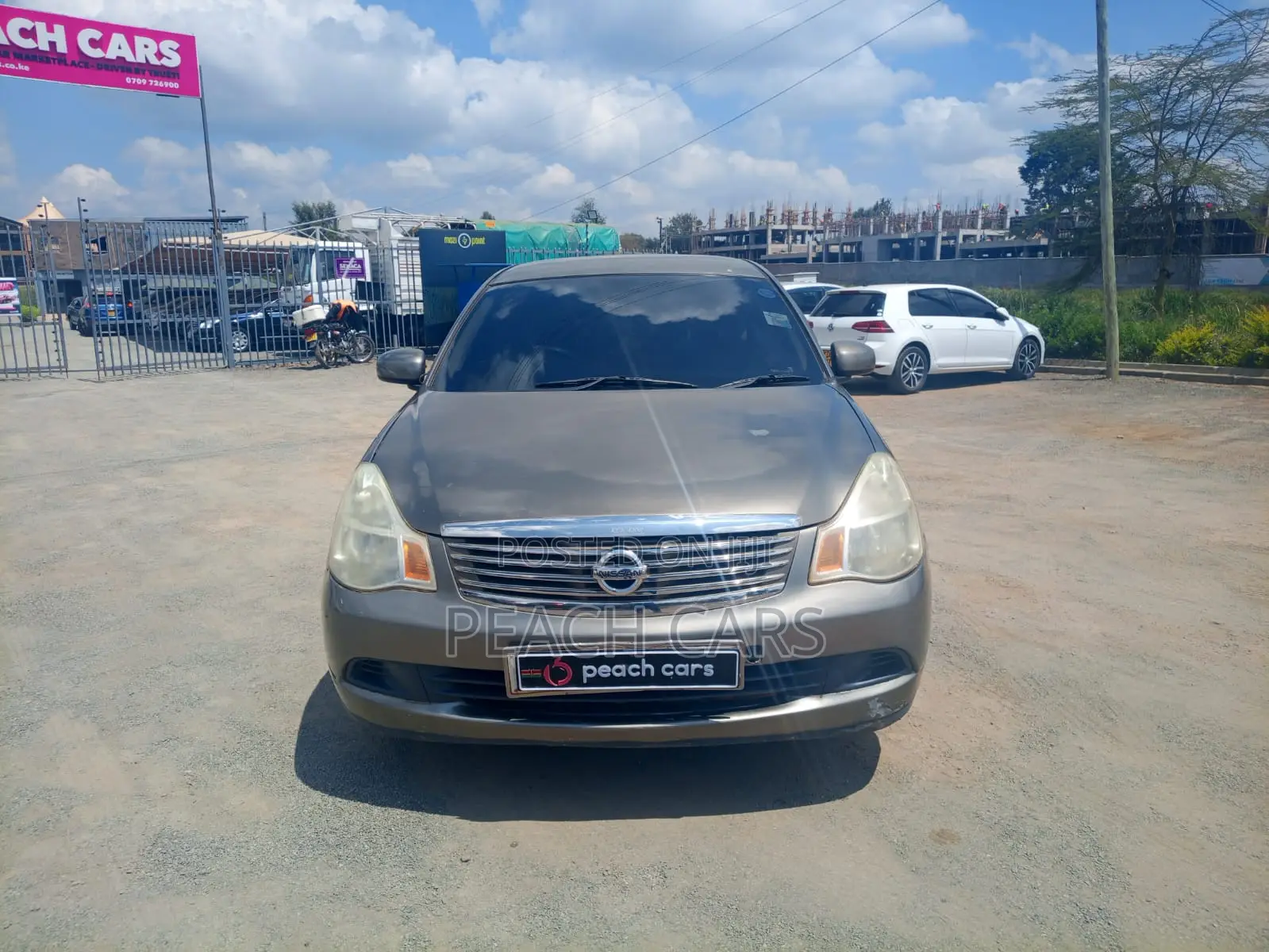 Nissan Bluebird 2009 Gray