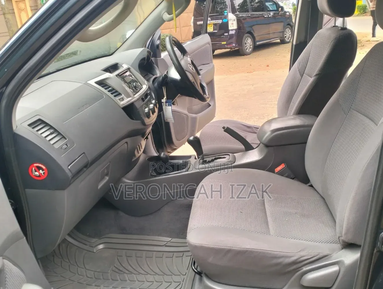 Toyota Hilux 2012 Black
