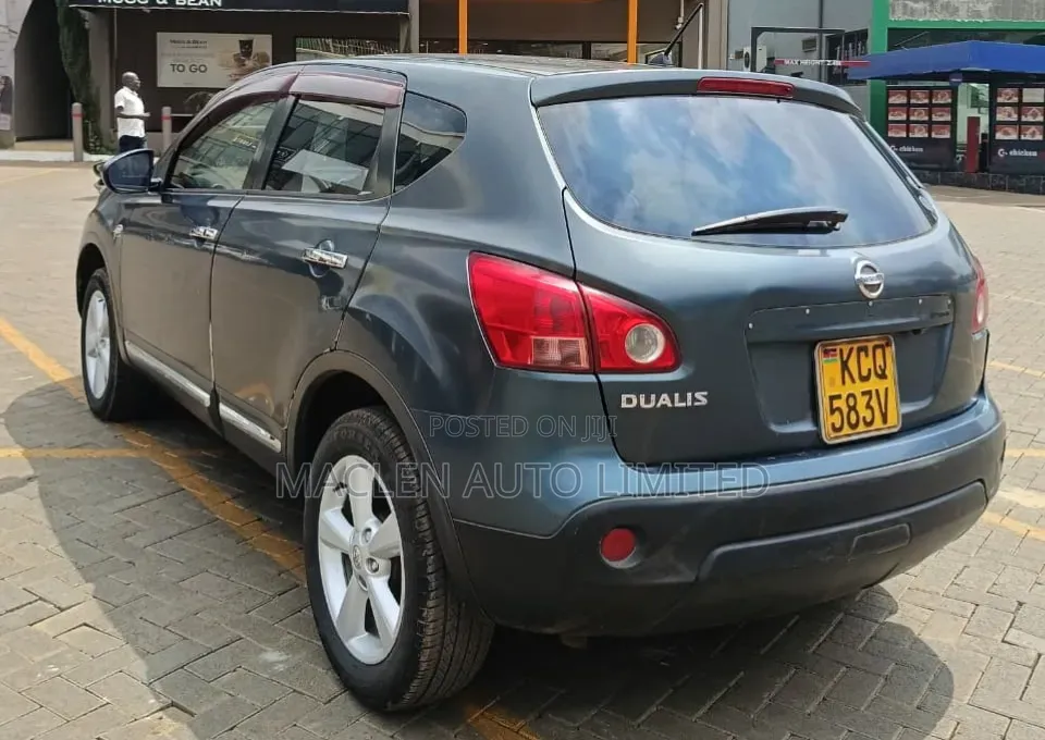 Nissan Dualis 2011 Gray