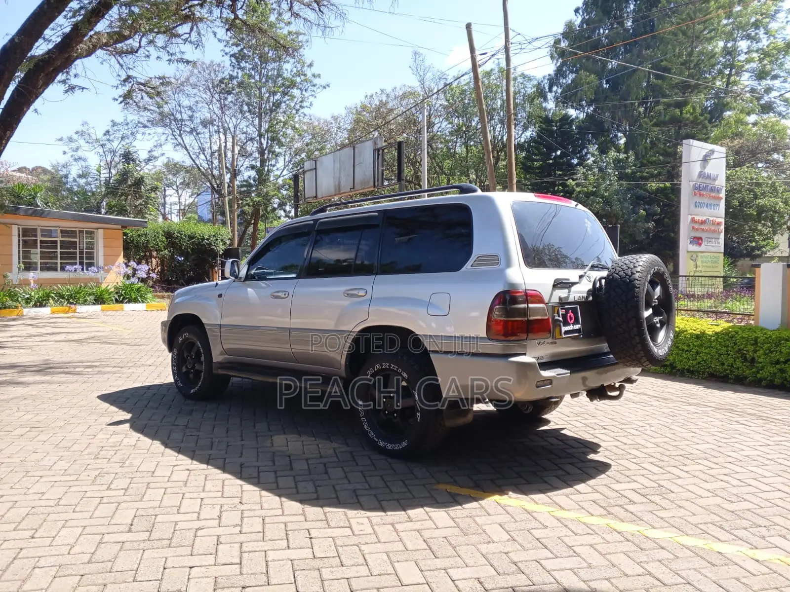 Toyota Land Cruiser 2005 Silver
