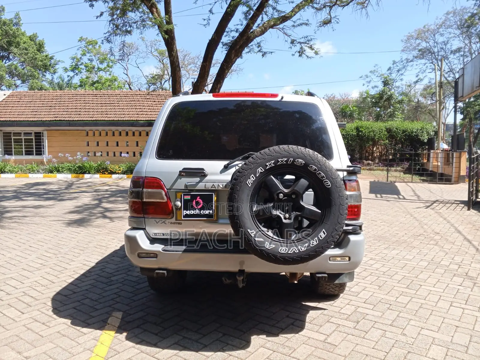 Toyota Land Cruiser 2005 Silver