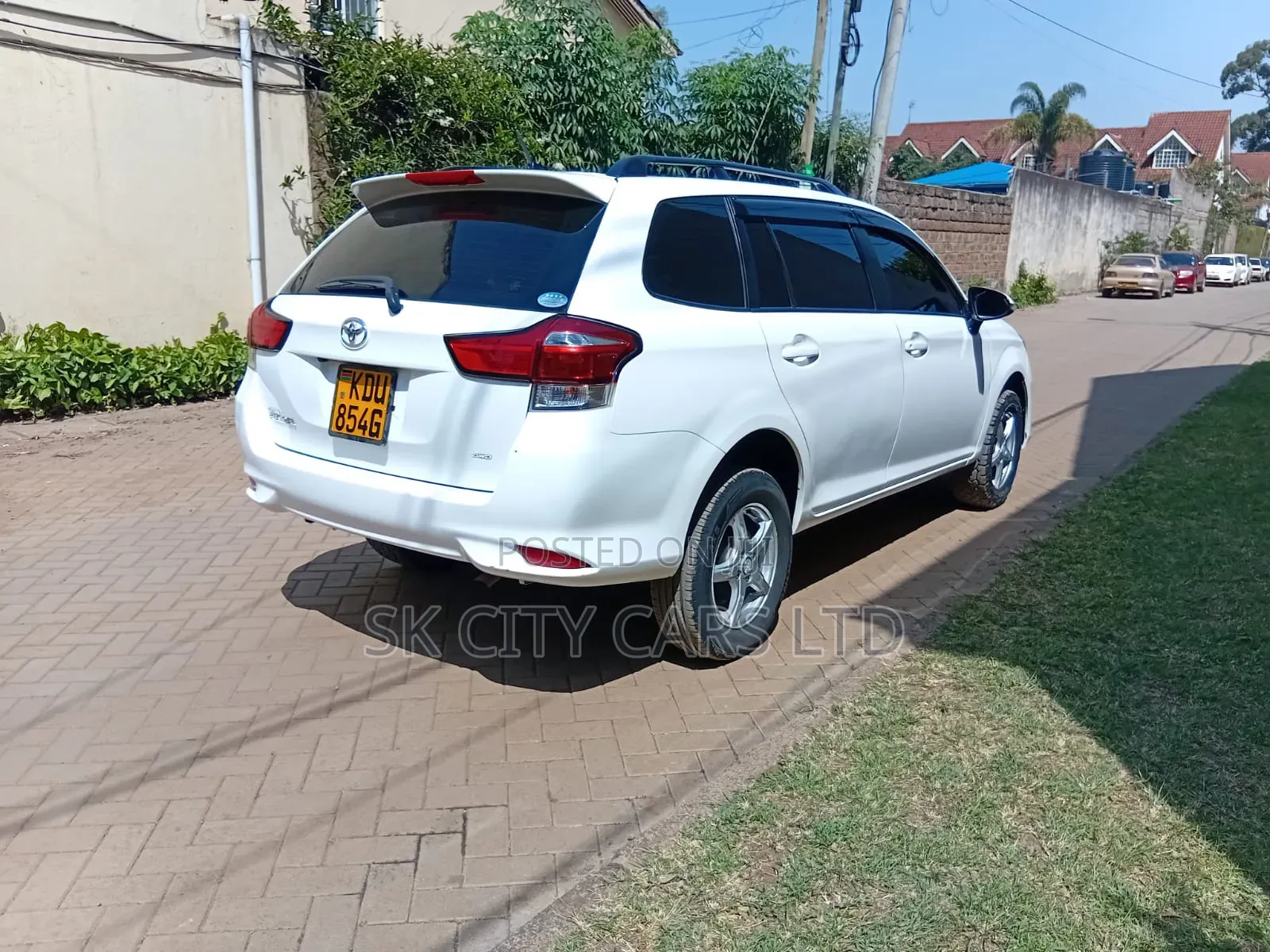 Toyota Corolla Fielder 2018 White