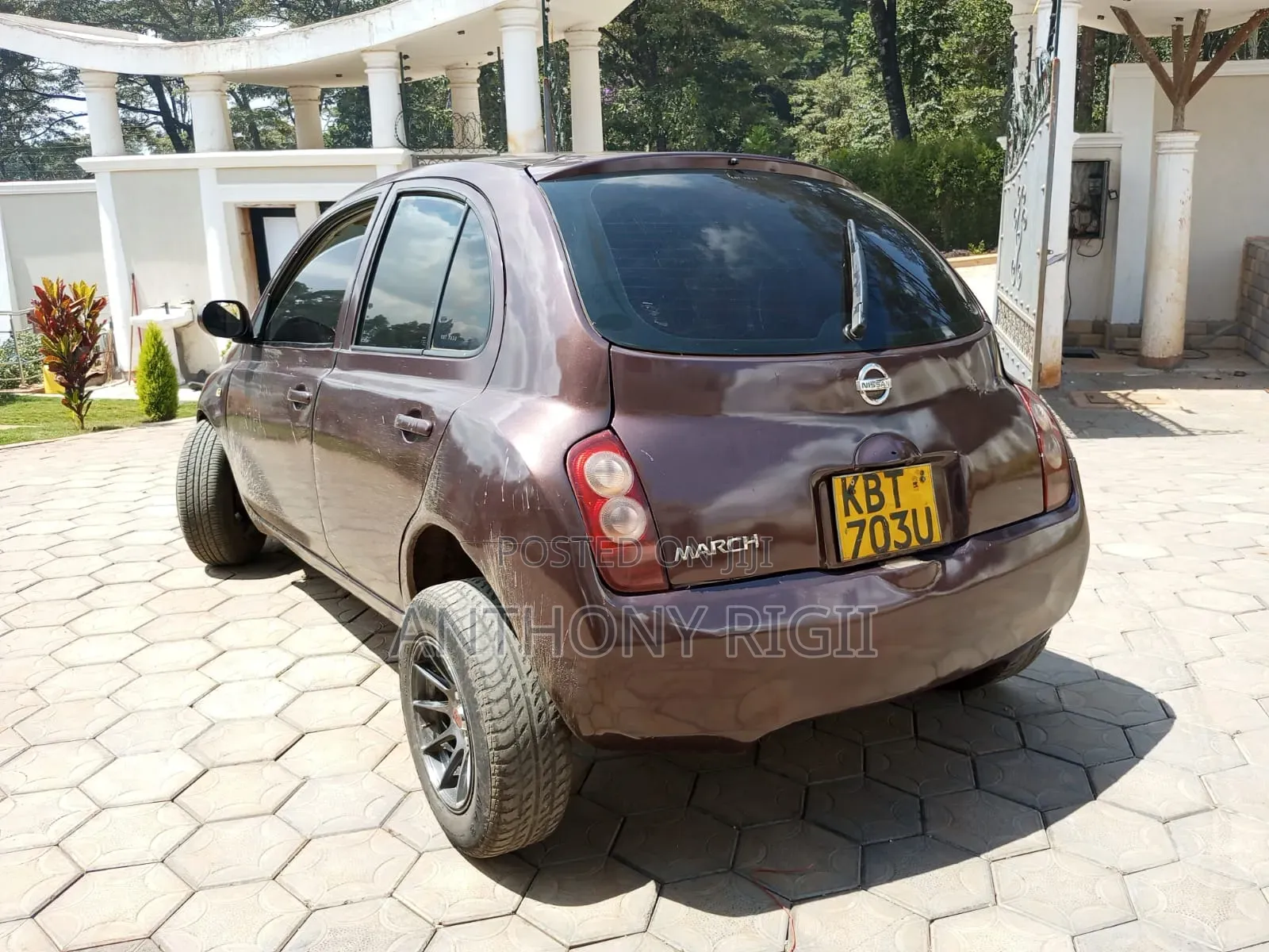 Nissan March 1.2 FWD 2005 Brown