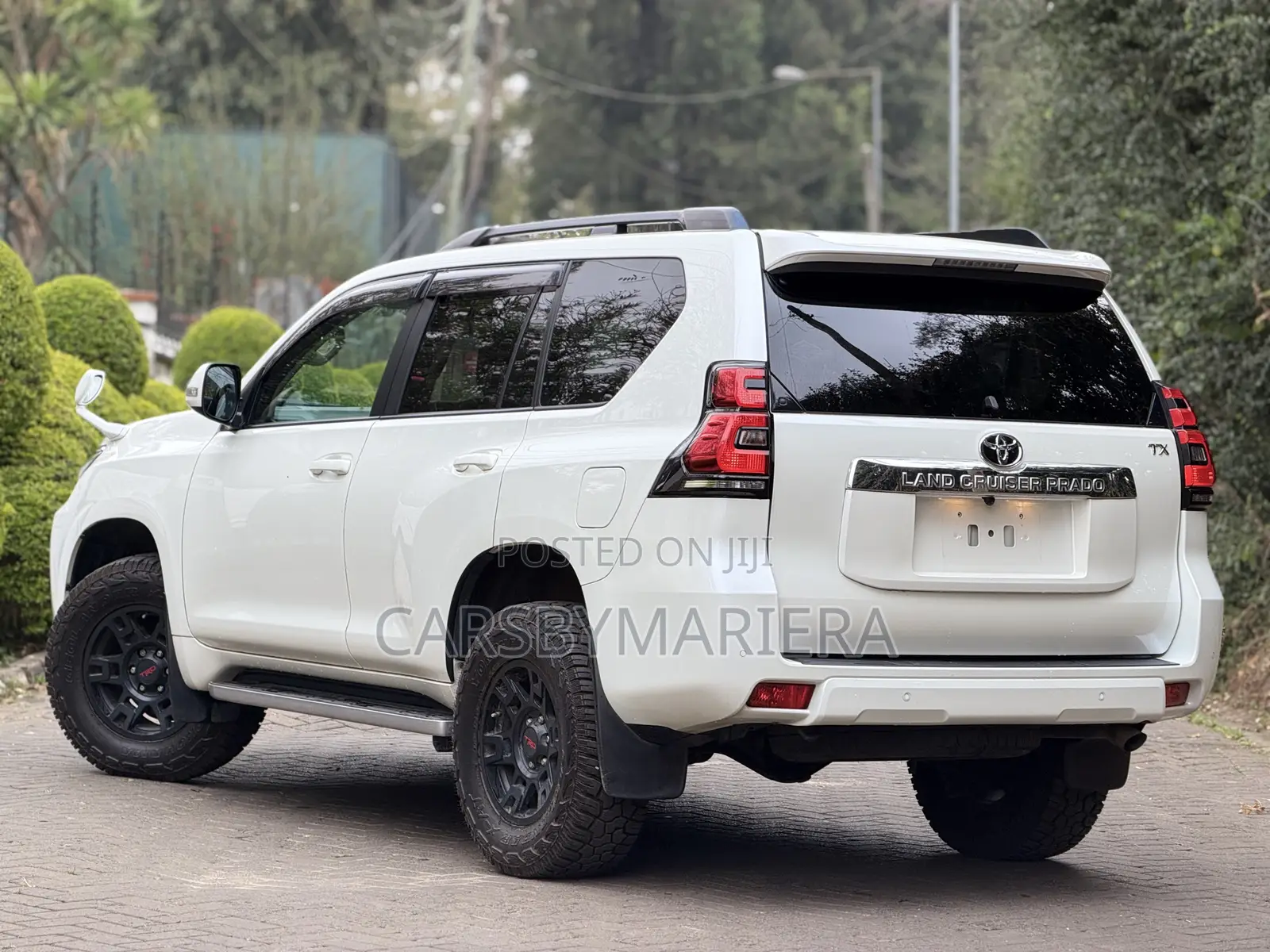 Toyota Land Cruiser Prado 2.8 2019 White