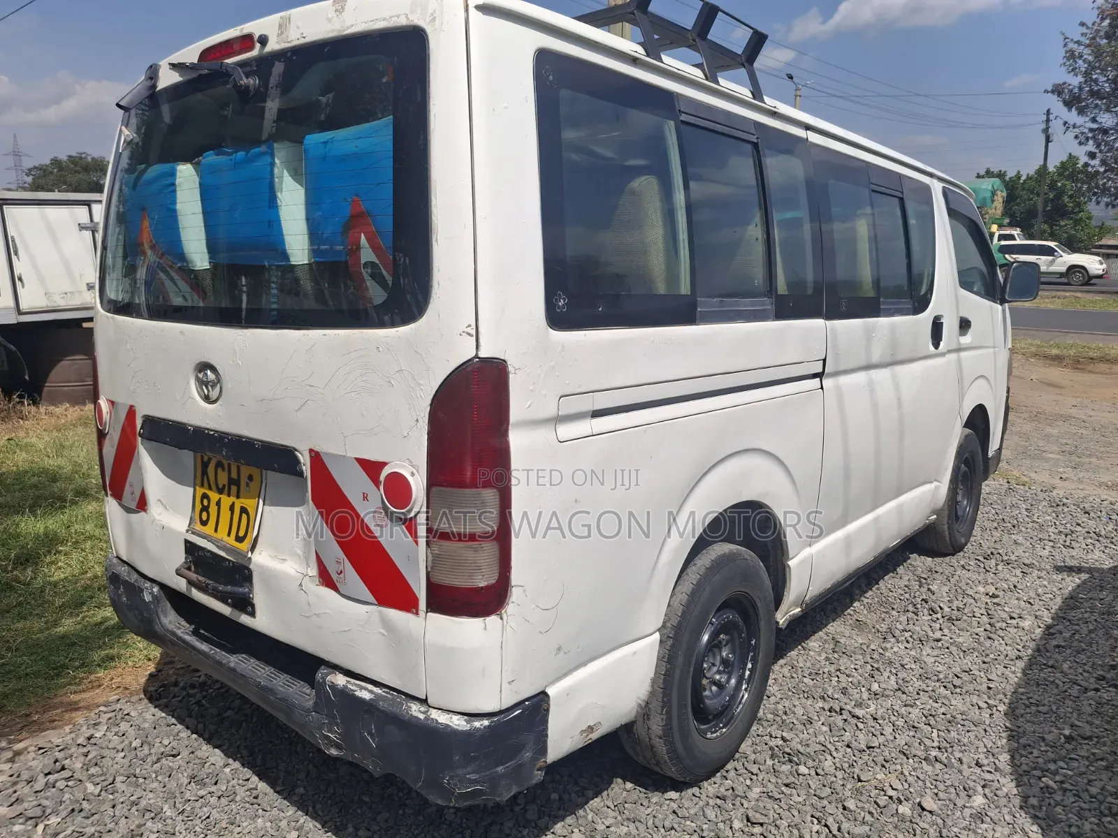Toyota HiAce 2009 White