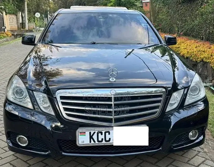 Mercedes-Benz E300 2010 Black