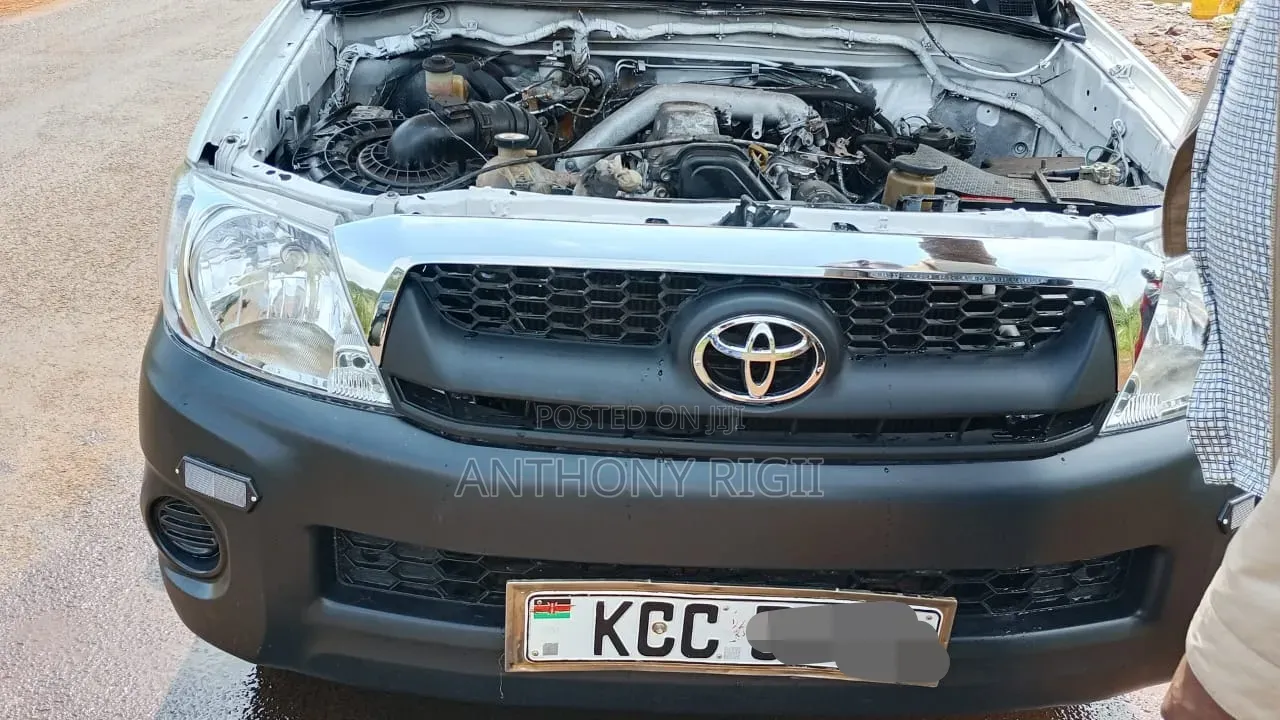 Toyota Hilux 2.5 D-4D 2008 White