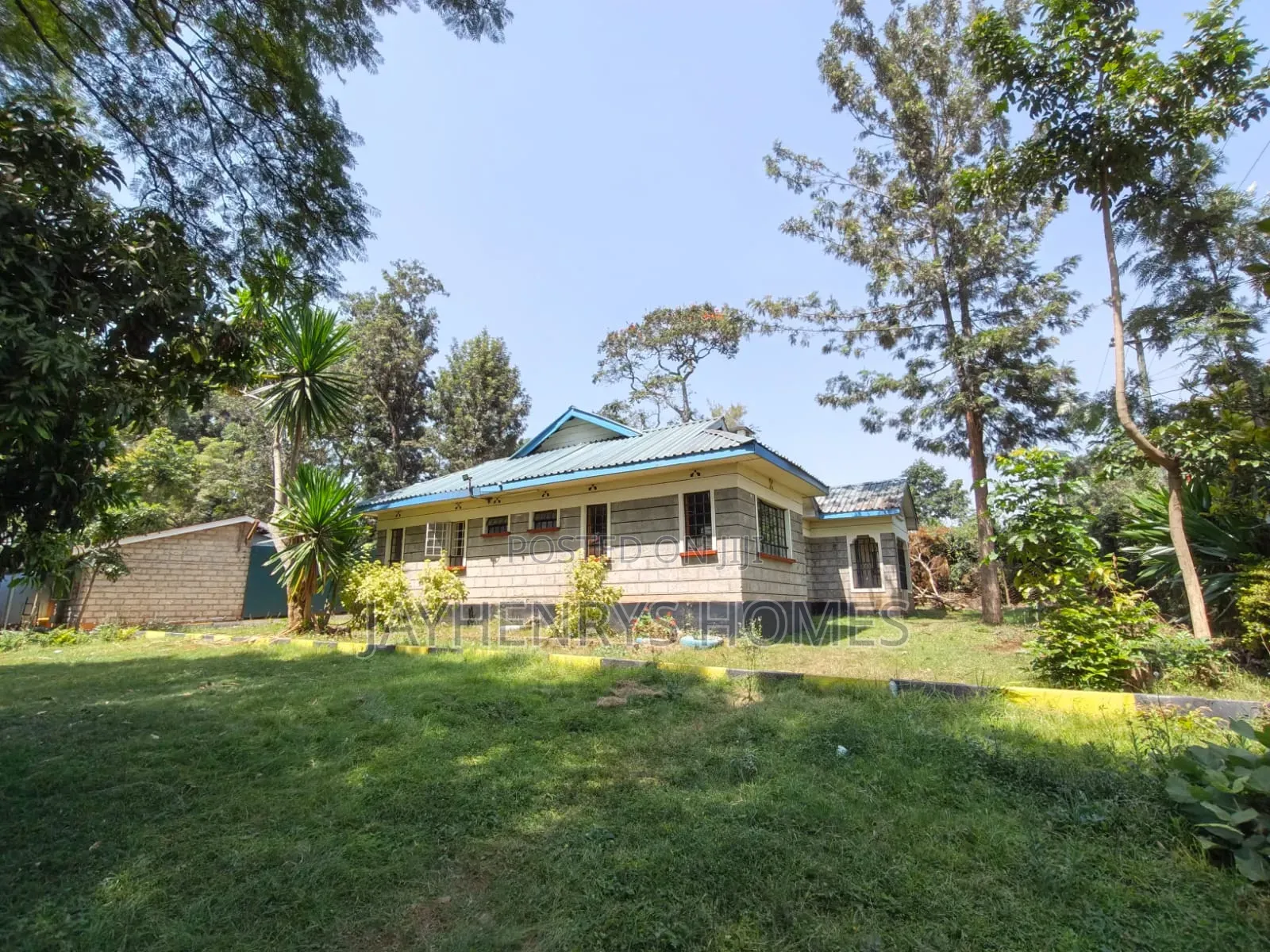 Commercial 3 Bedroom Bungalow for Rent in Garden Estate at KSHS 