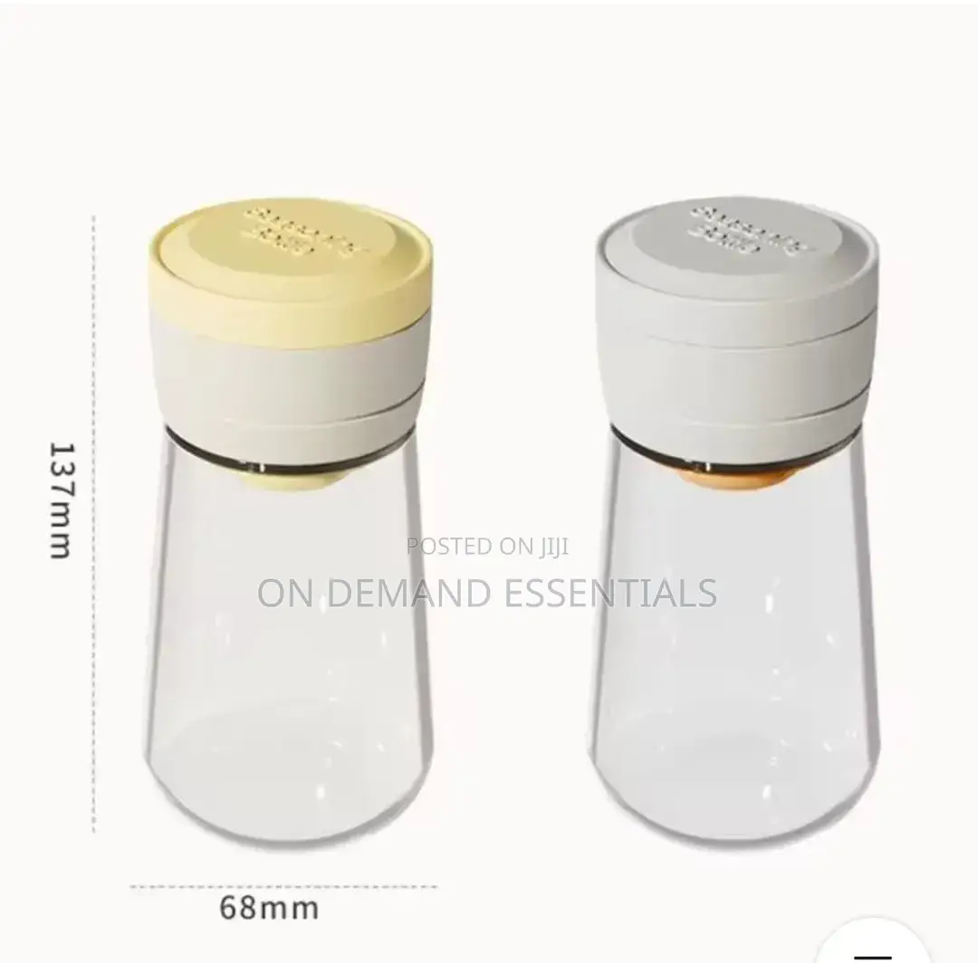 Moisture-Proof Glass Salt Shaker With Precise Measure
