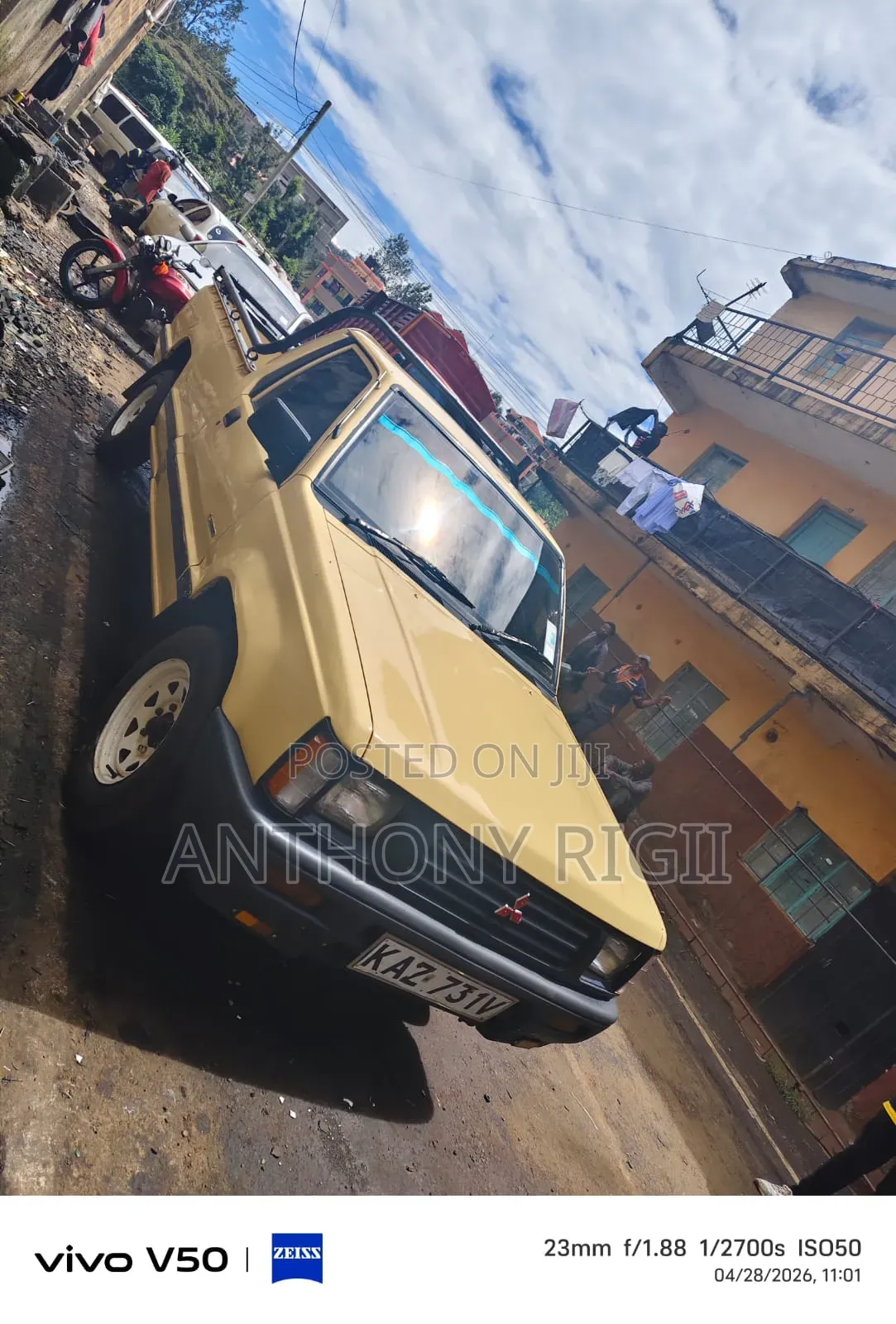 Mitsubishi L200 Club Cab 2.4 4WD 1999 Yellow