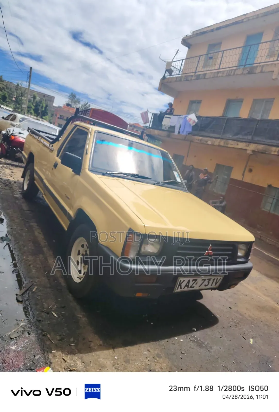 Mitsubishi L200 Club Cab 2.4 4WD 1999 Yellow