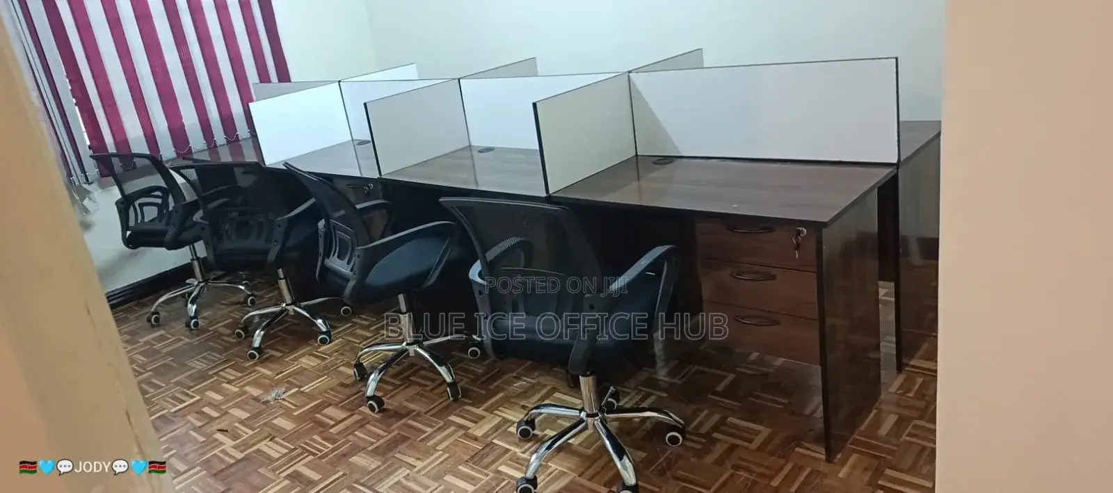 Modern 8 Way Office Workstation Desk Set