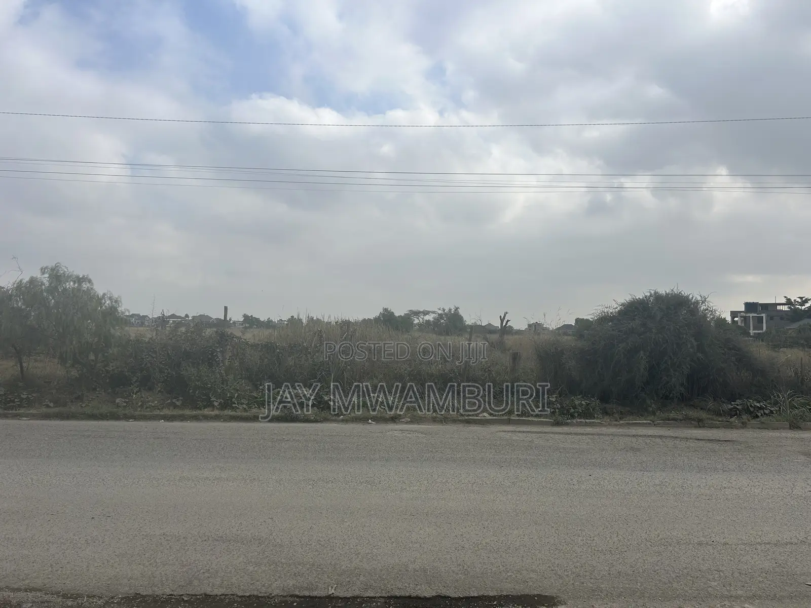 1 Acre Touching Tarmac Katani