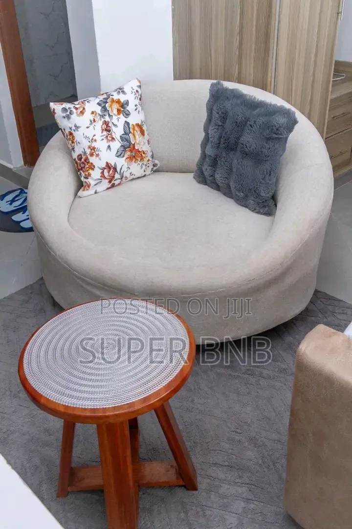 Fully Furnished and Cosy One Bedroom Airbnb in Ruaka (Ruaka Square