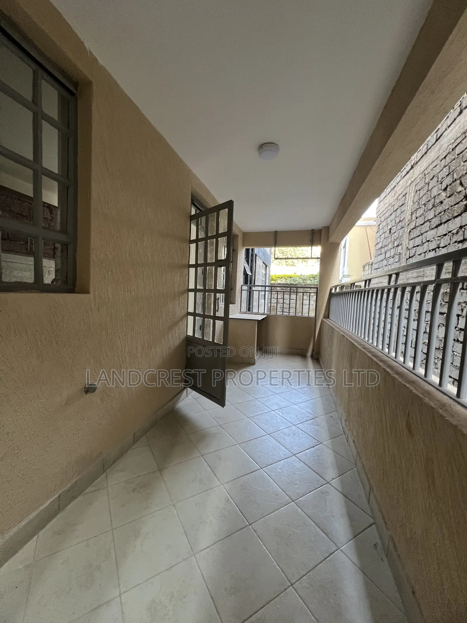2bdrm Apartment in Zambezi/Sigona for rent