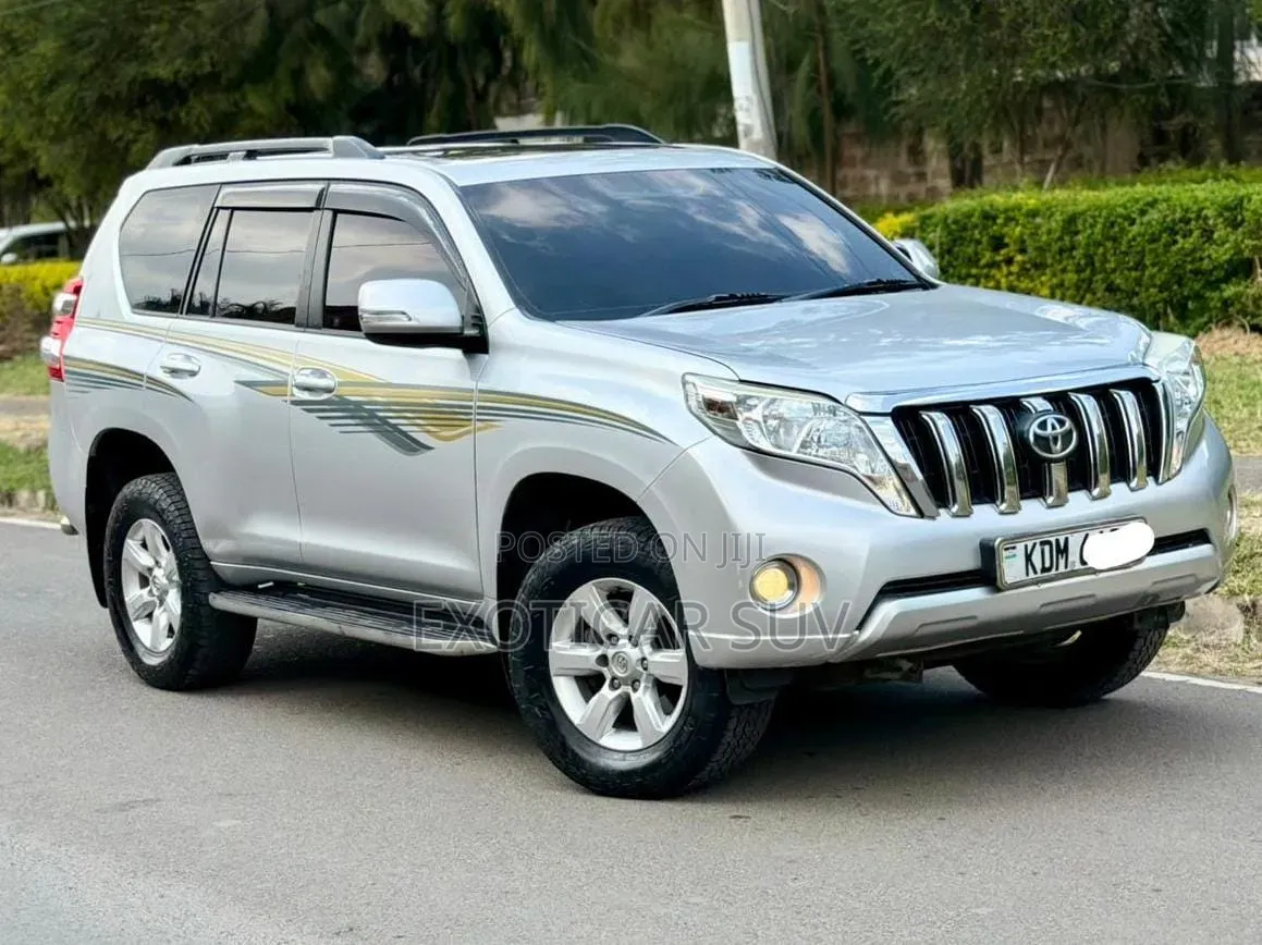 Toyota Land Cruiser Prado 2017 Silver