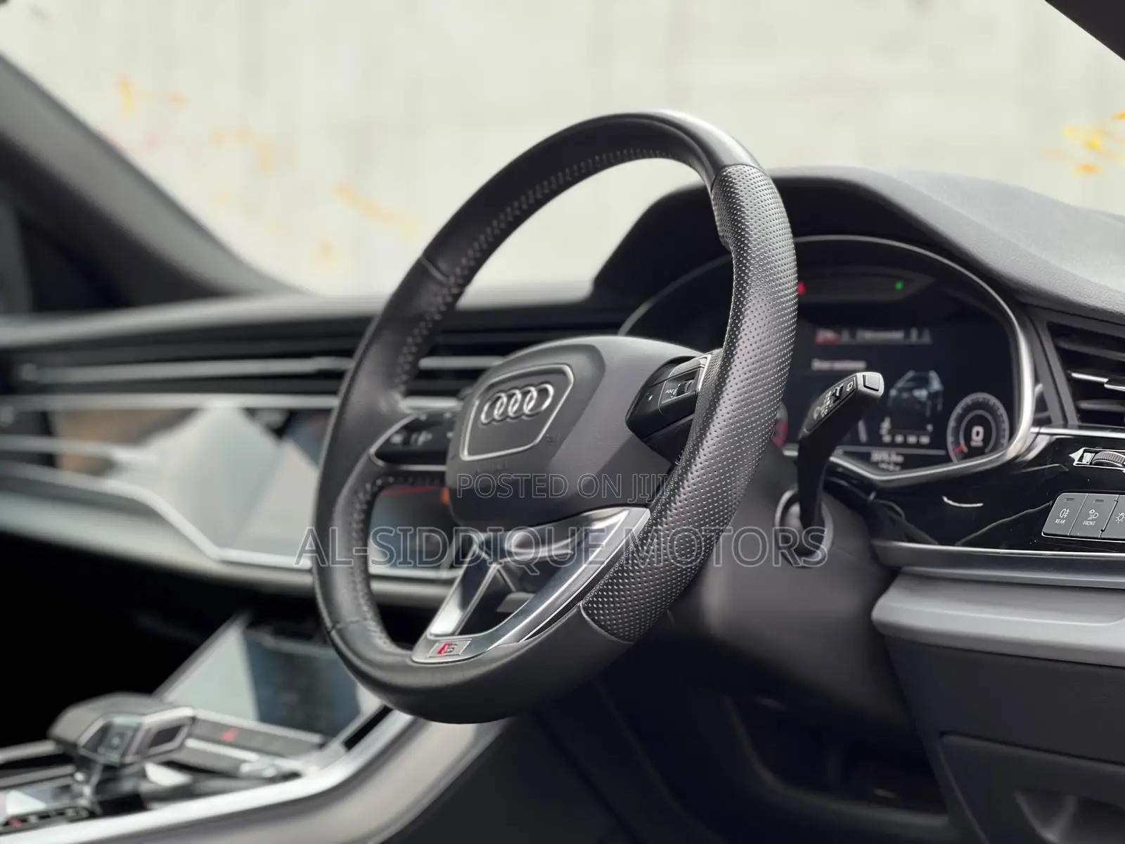 Audi Q8 55 Premium AWD quattro 2020 Black