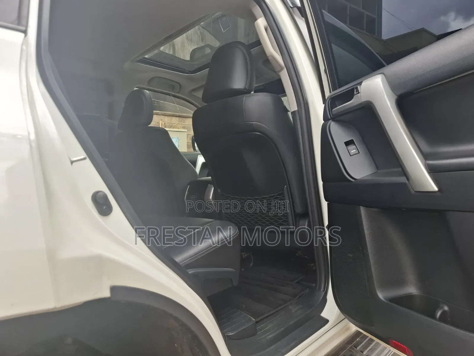 Toyota Land Cruiser Prado 2019 White