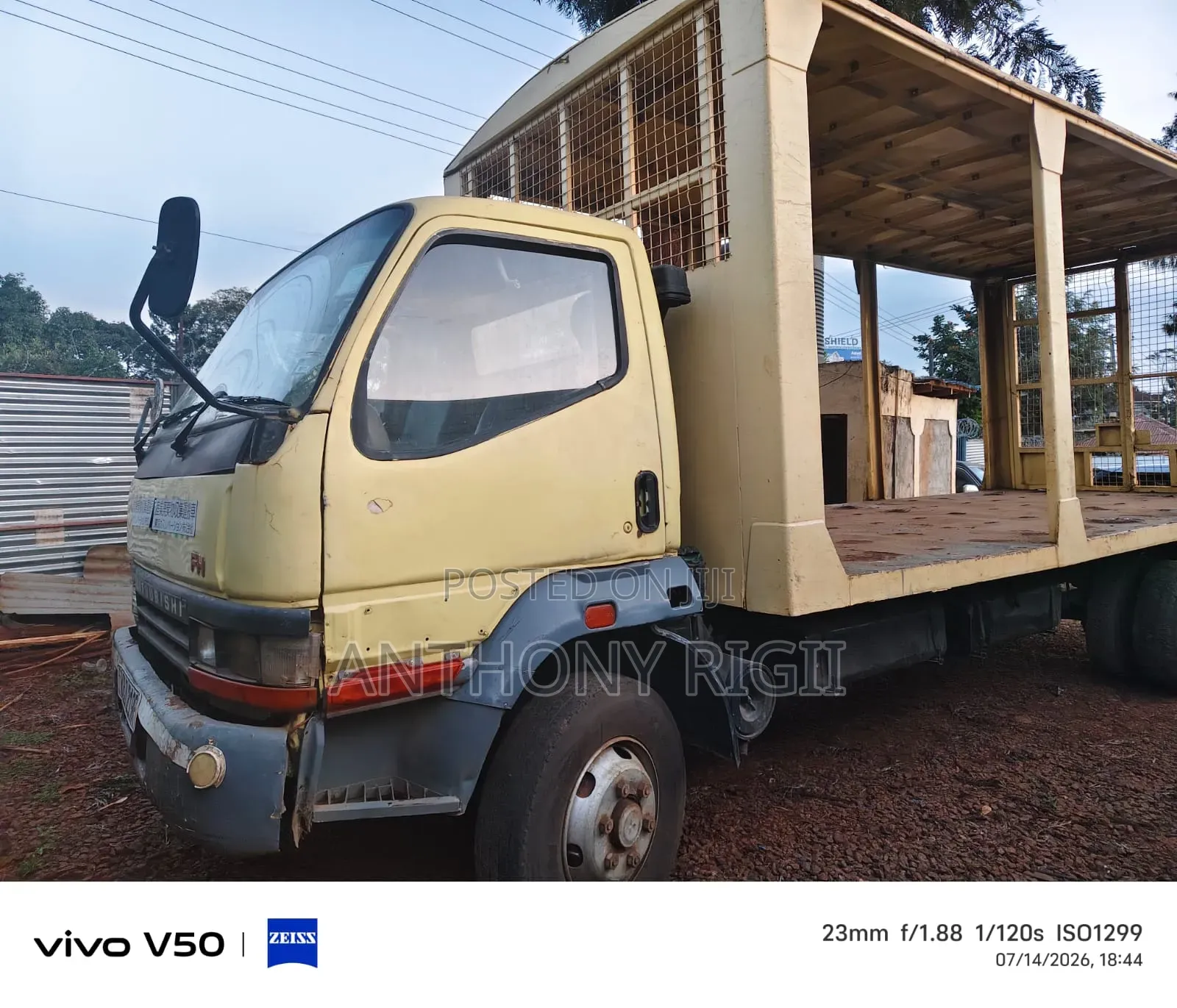 Mitsubishi Fuso FH 5.9L Truck