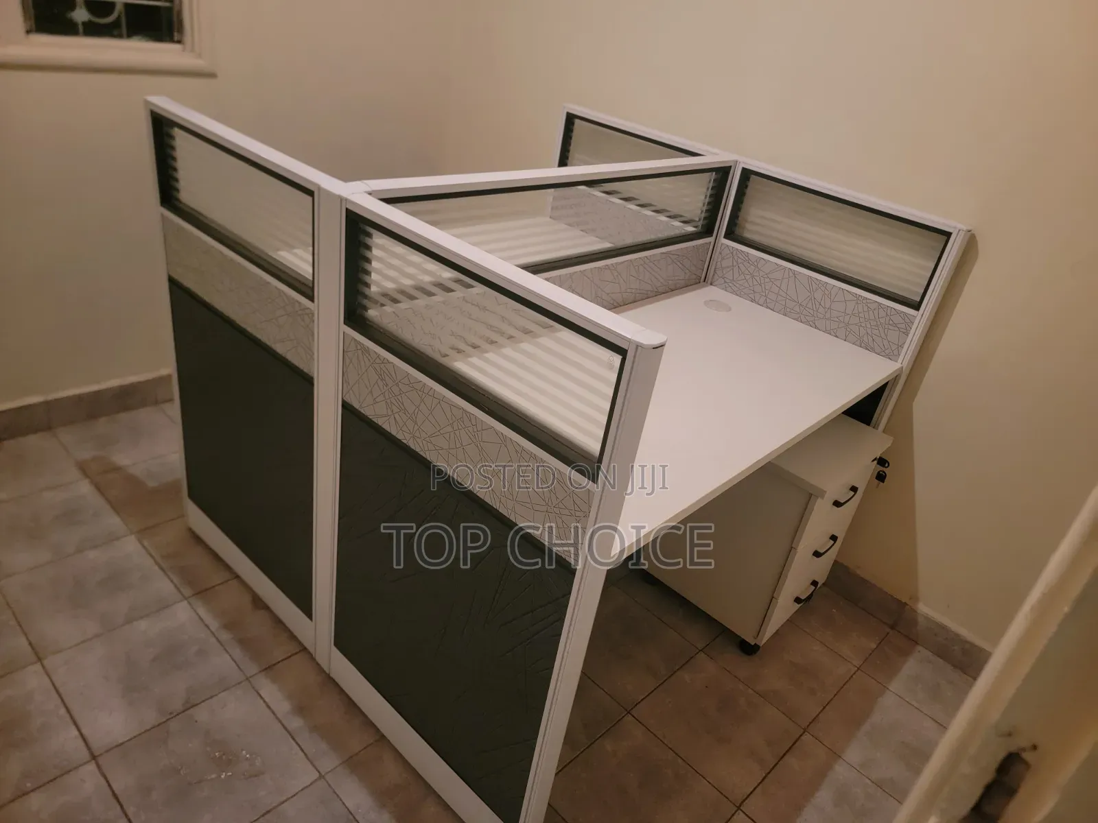 Modern Two Way Workstations