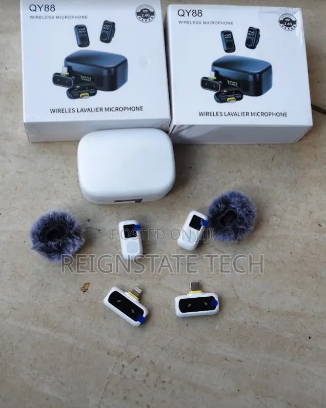 QY88 Wireless Microphone for iPhone