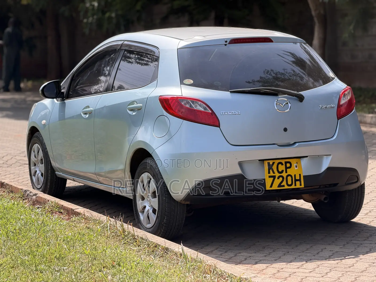 Mazda Demio 2011 Blue