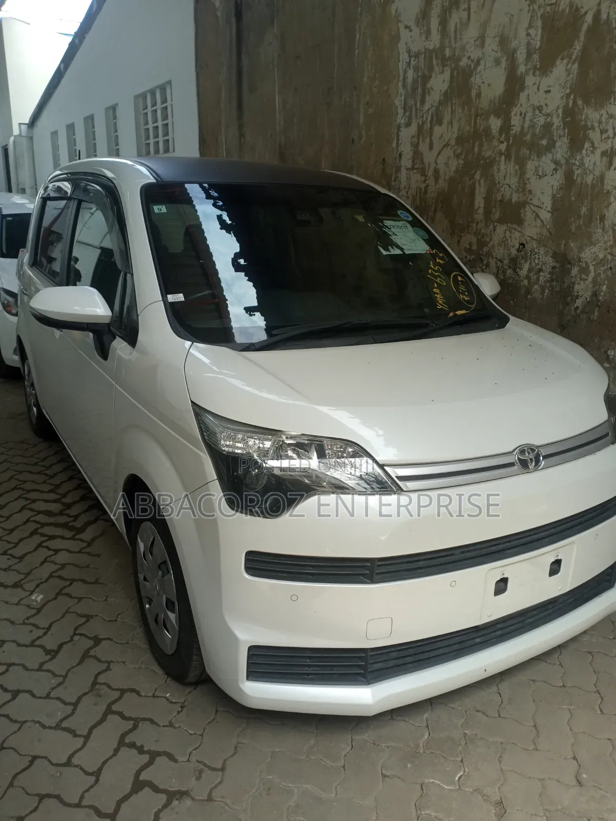 Toyota Spade 2018 White