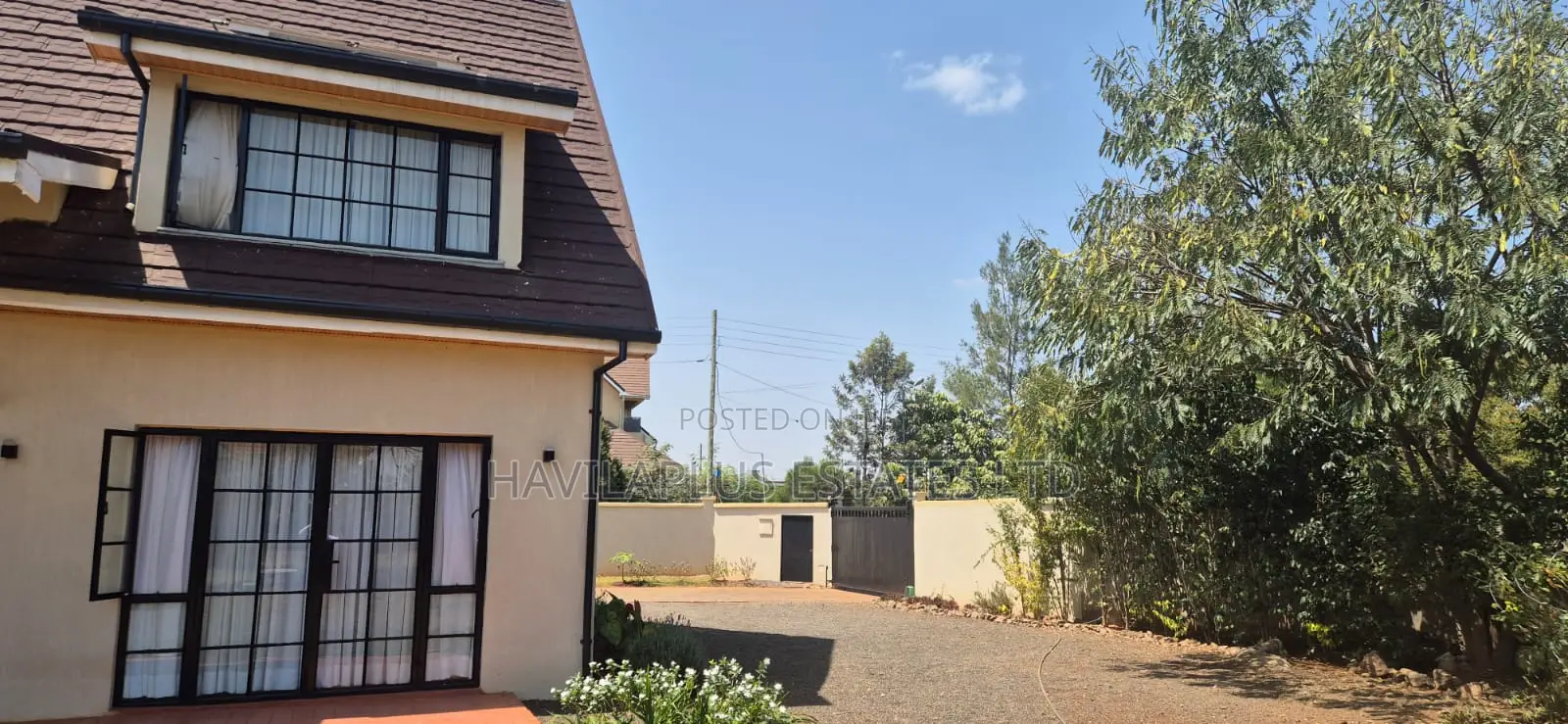 3bdrm House in Kays, Kenyatta Road / Theta for rent