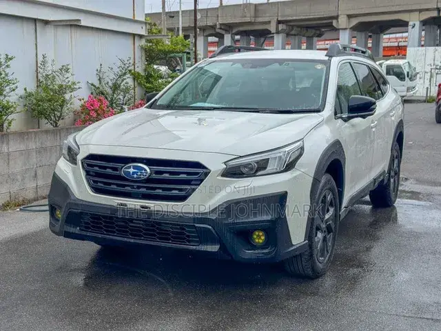 Subaru Outback 2023 White