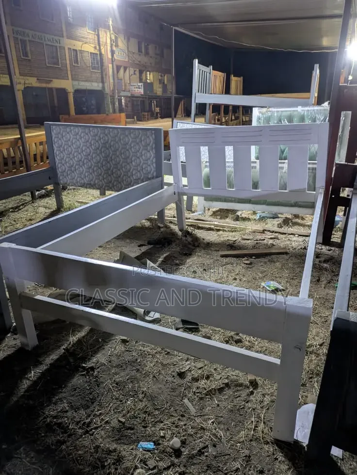 5x6 White Wooden Bed