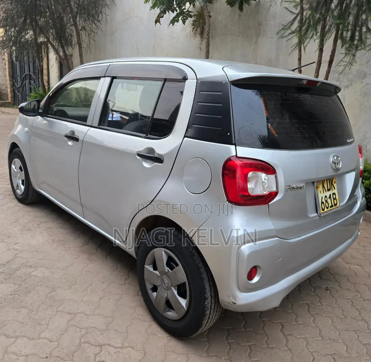 Toyota Passo 2016 Silver