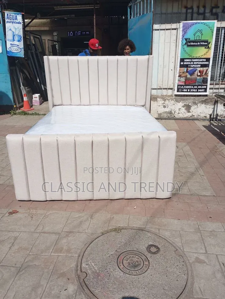 5x6 Cream Chester Bed: All Sizes Available