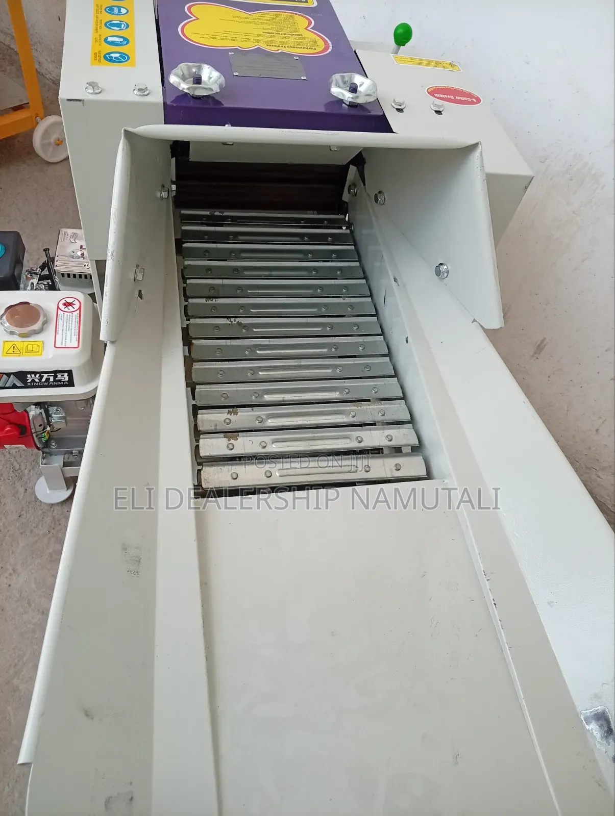 Heavy Duty Design 600kg/Hr Chaff Cutter for Livestock Feed