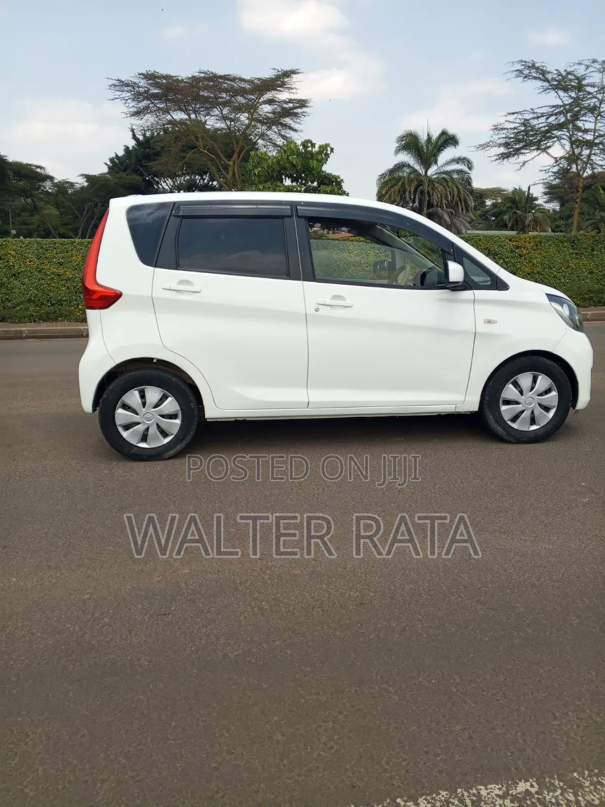 Mitsubishi EK Wagon 2016 White