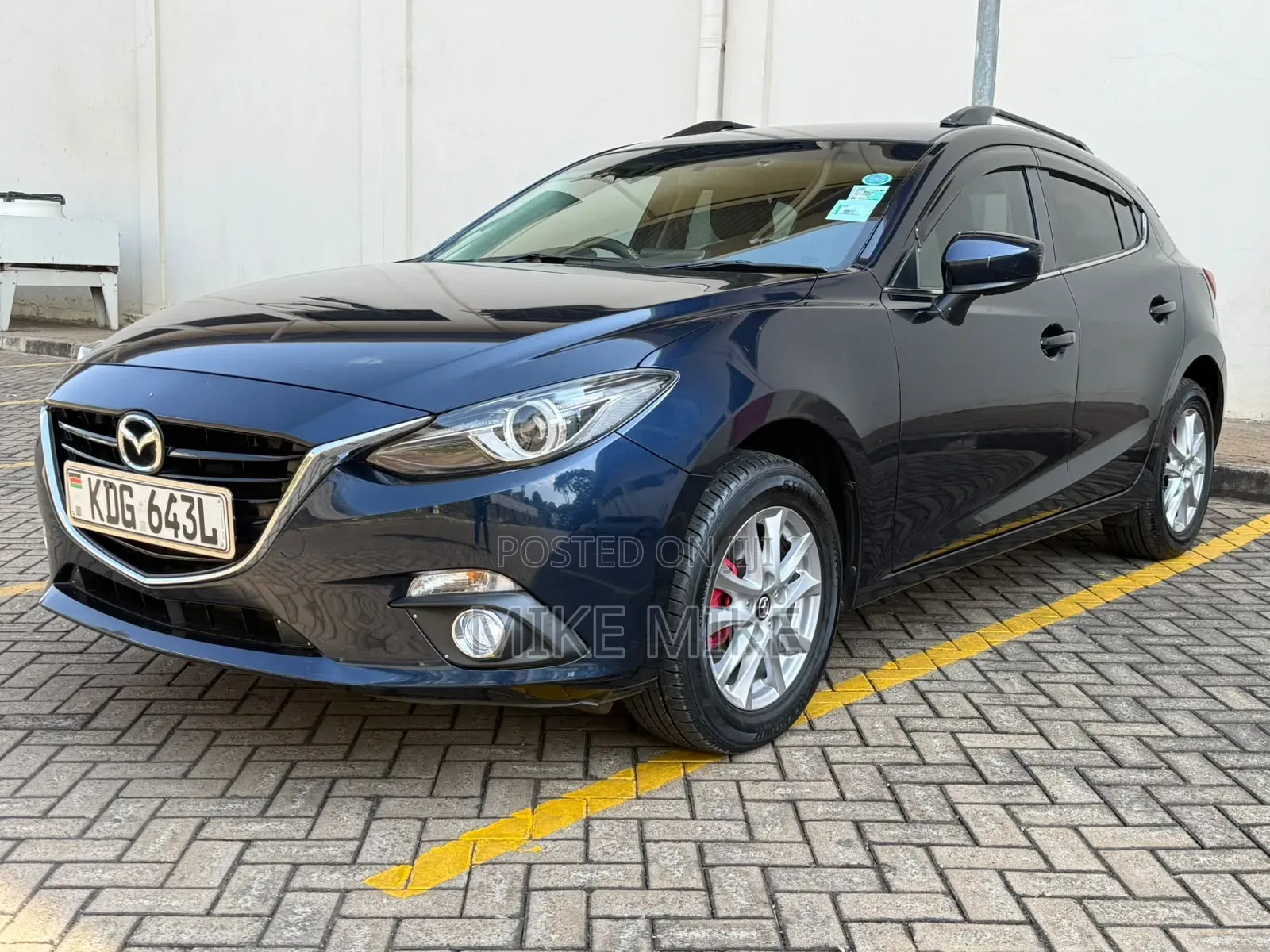Mazda Axela 2015 Blue