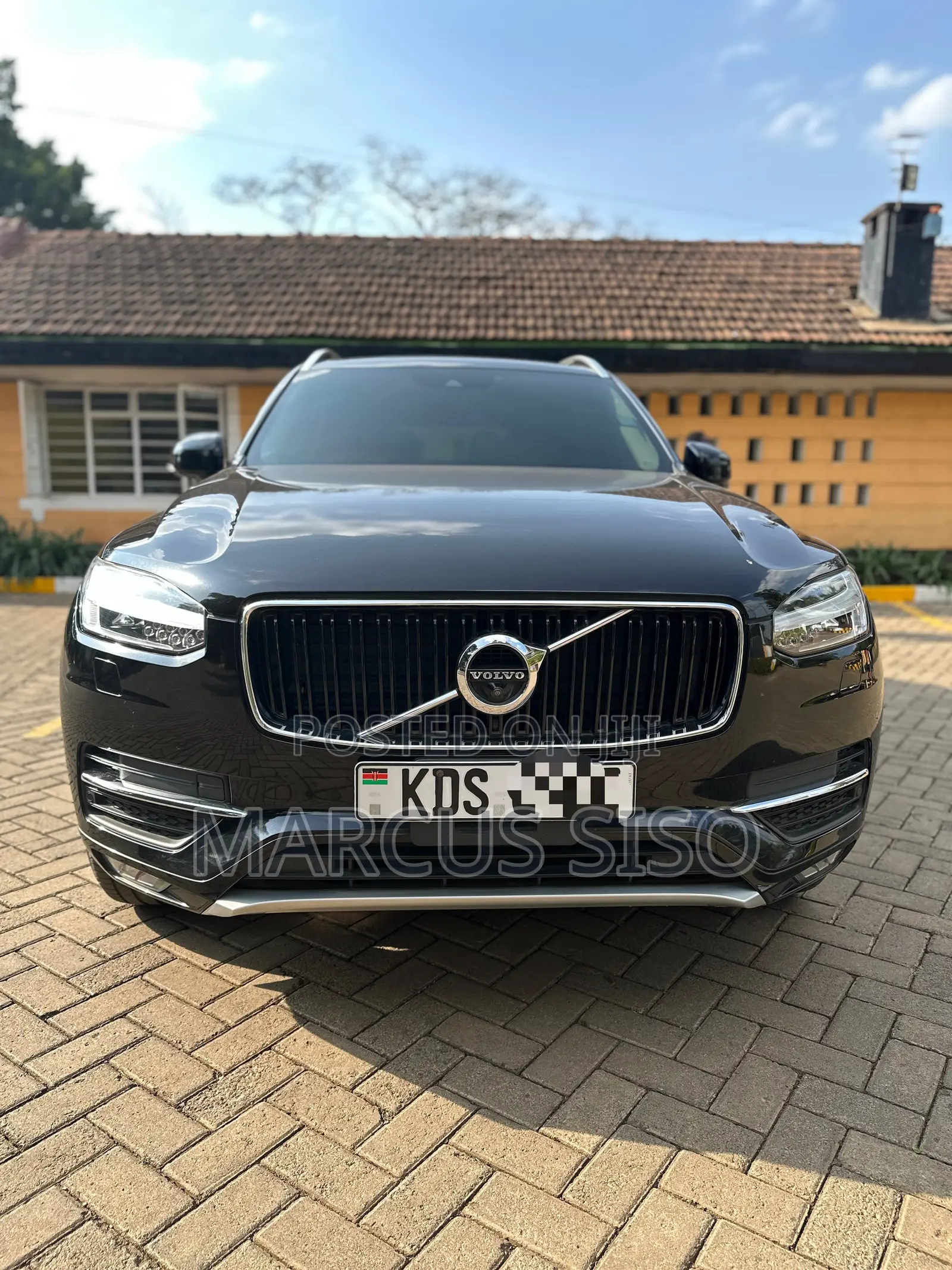 Volvo XC90 T5 Momentum 5P AWD 2018 Black