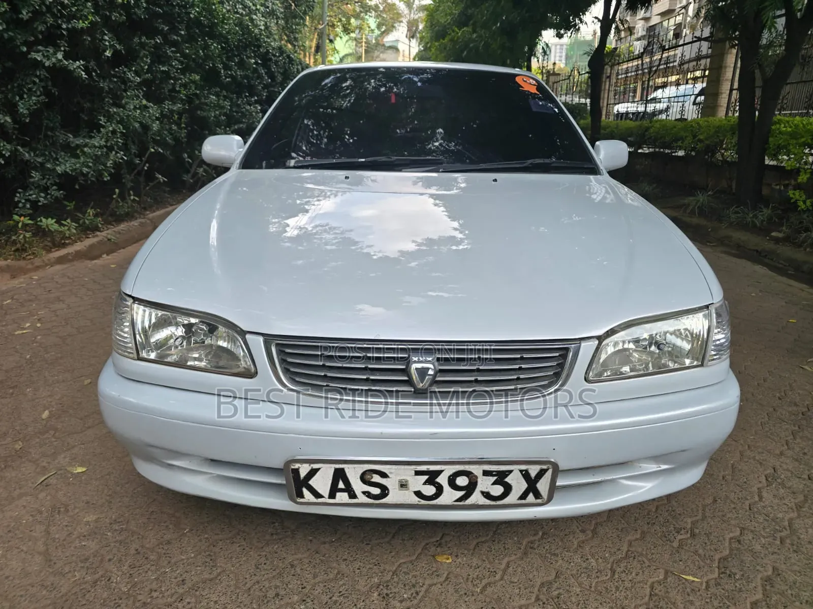 Toyota Corolla Sedan Automatic 1998 White