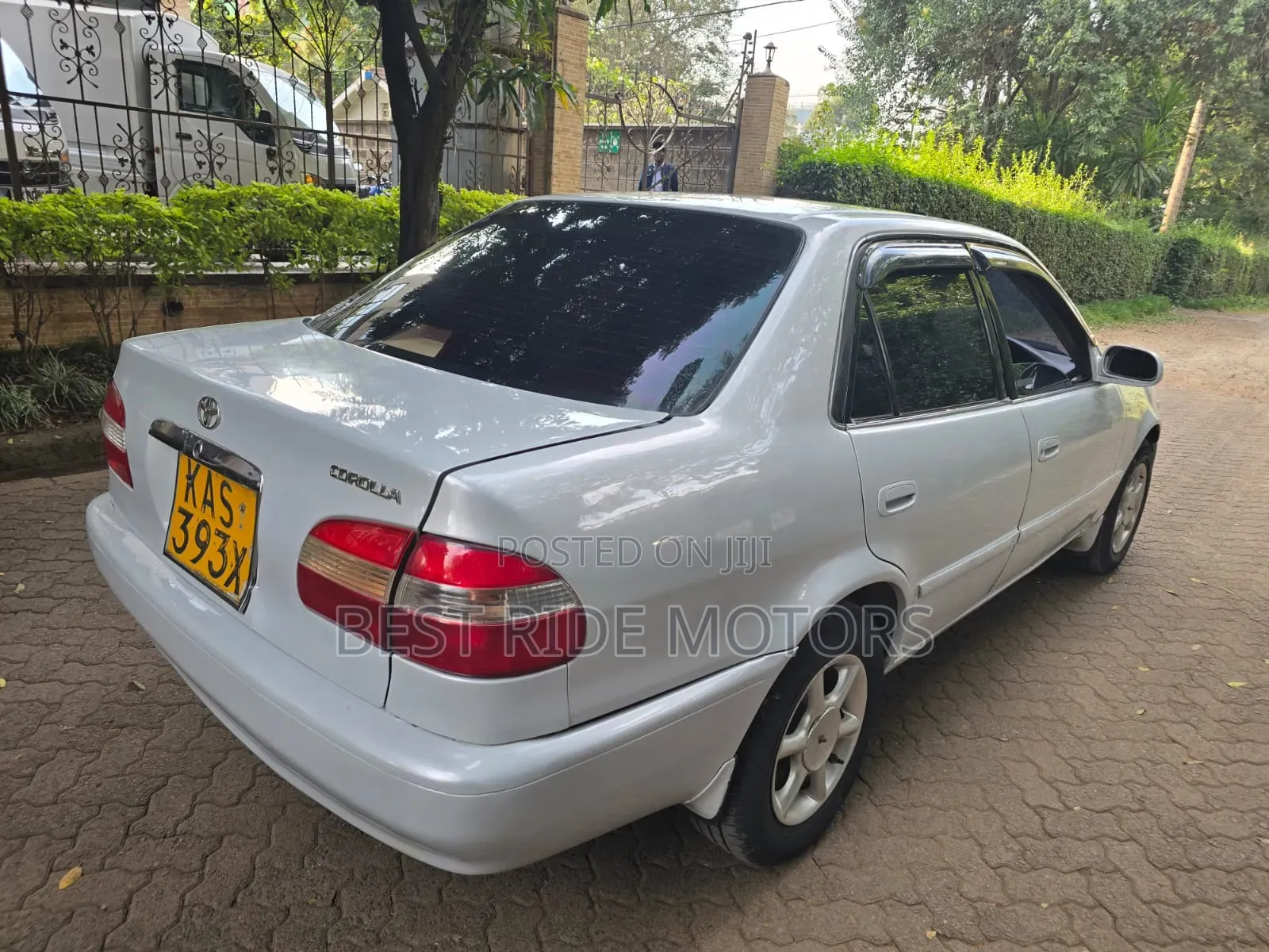 Toyota Corolla Sedan Automatic 1998 White