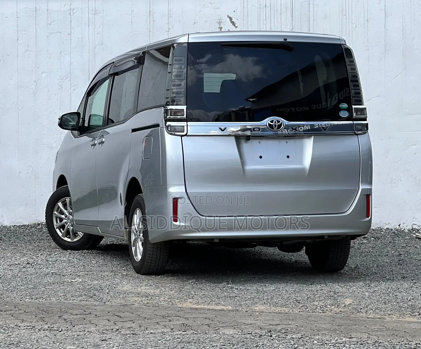 Toyota Voxy 2019 Silver