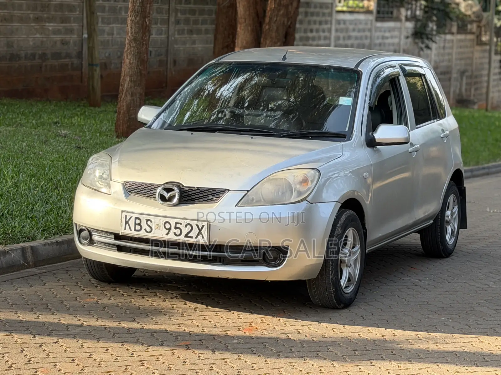 Mazda Demio 2003 Silver