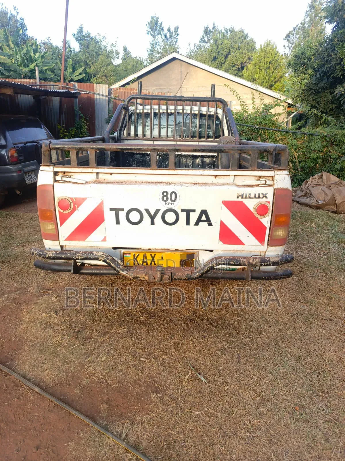 Toyota Hilux 2011 White