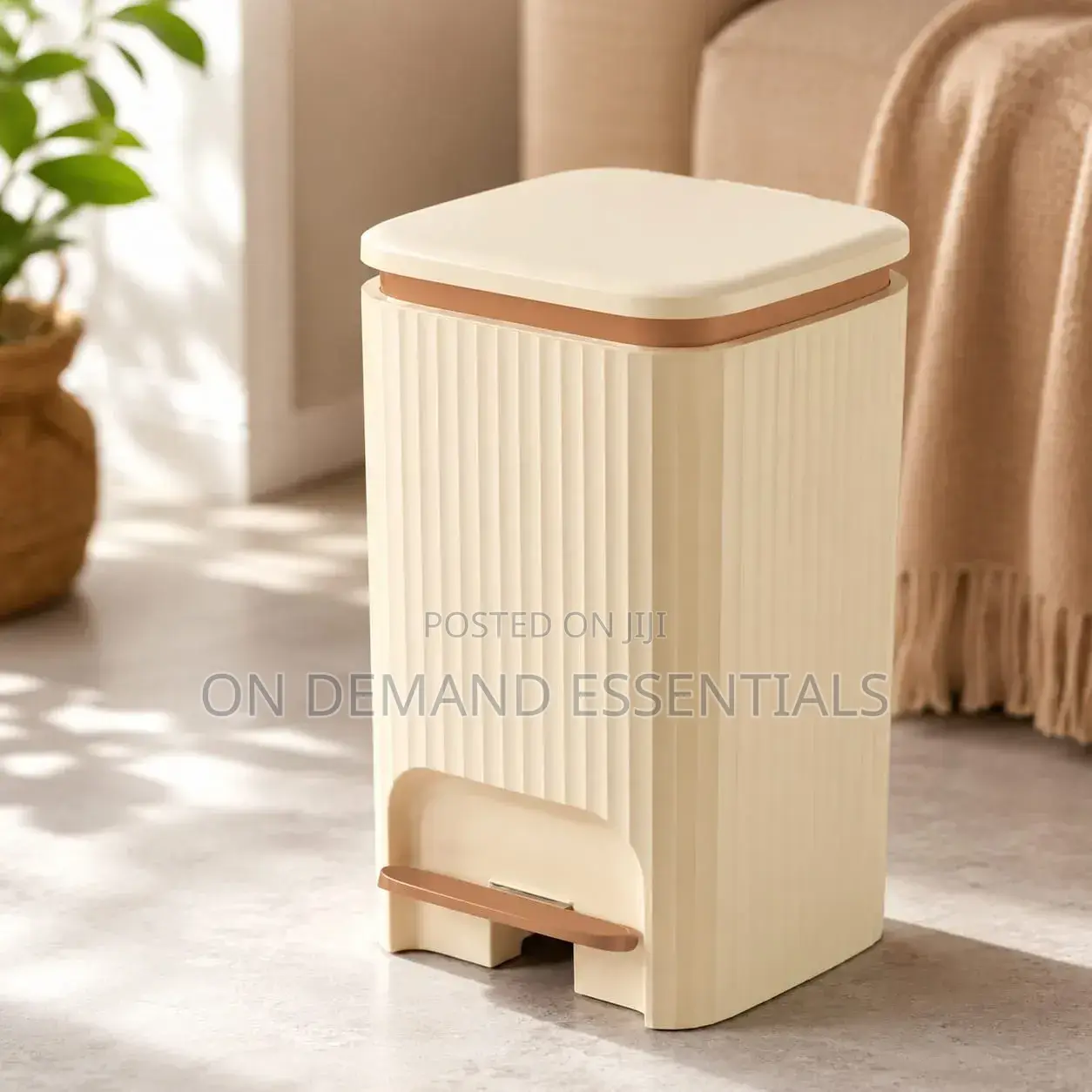 Foot Pedal Dustbin/Trash Can